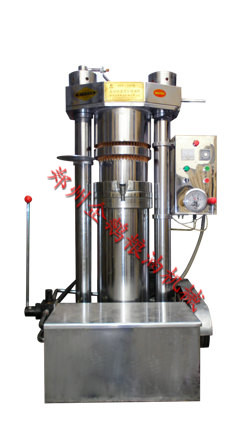 核桃榨油機(jī)(圖1) 核桃榨油機(jī)(圖1)