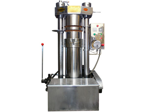 為什么液壓榨油機能夠得到廣大客戶的青睞呢？(圖1)